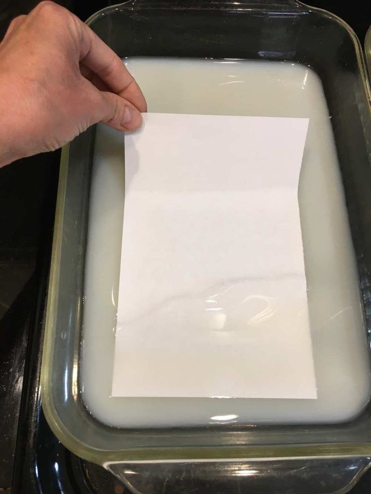 K2 E-LIQUID SPRAY ON PAPER